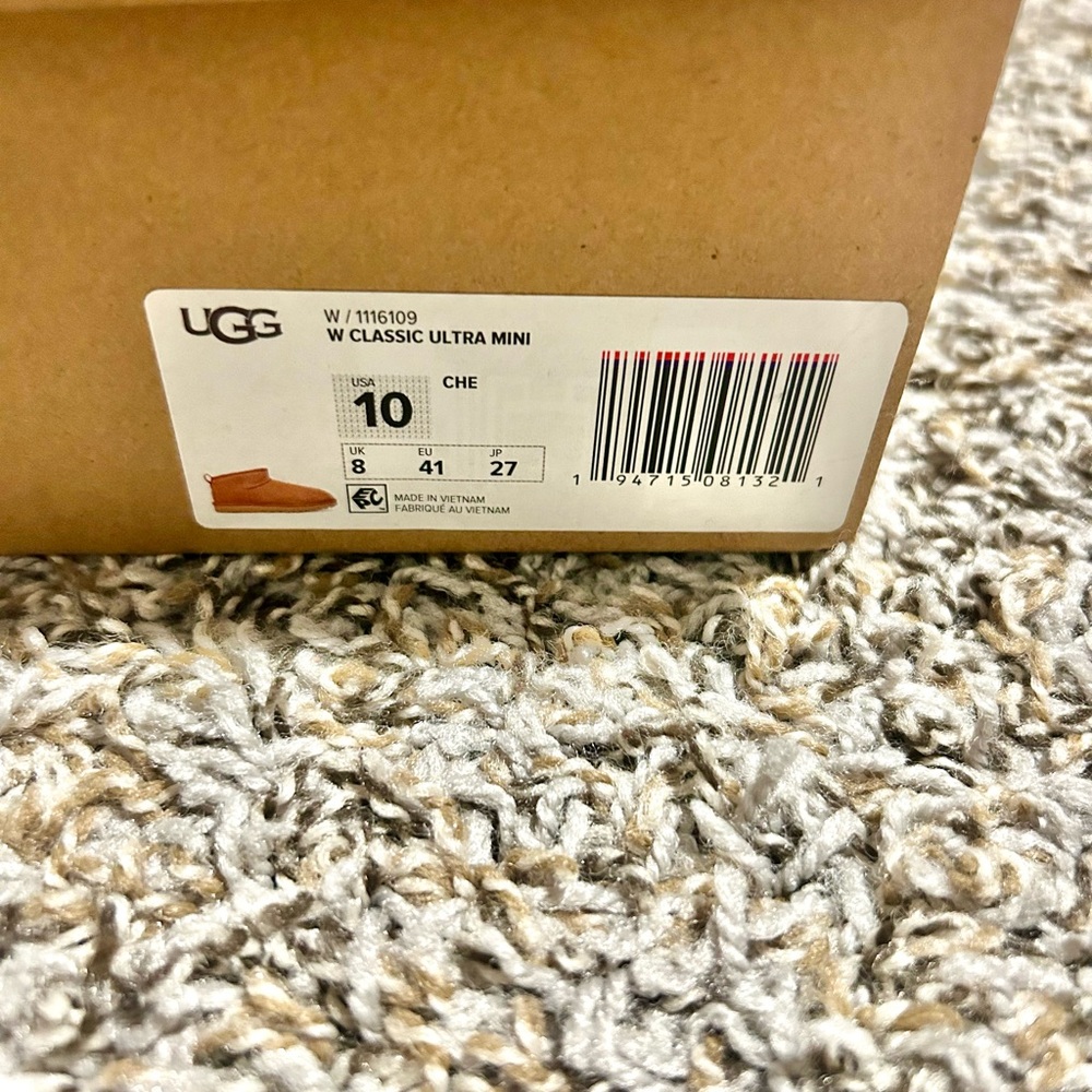 UGG Classic Ultra Mini in Chestnut